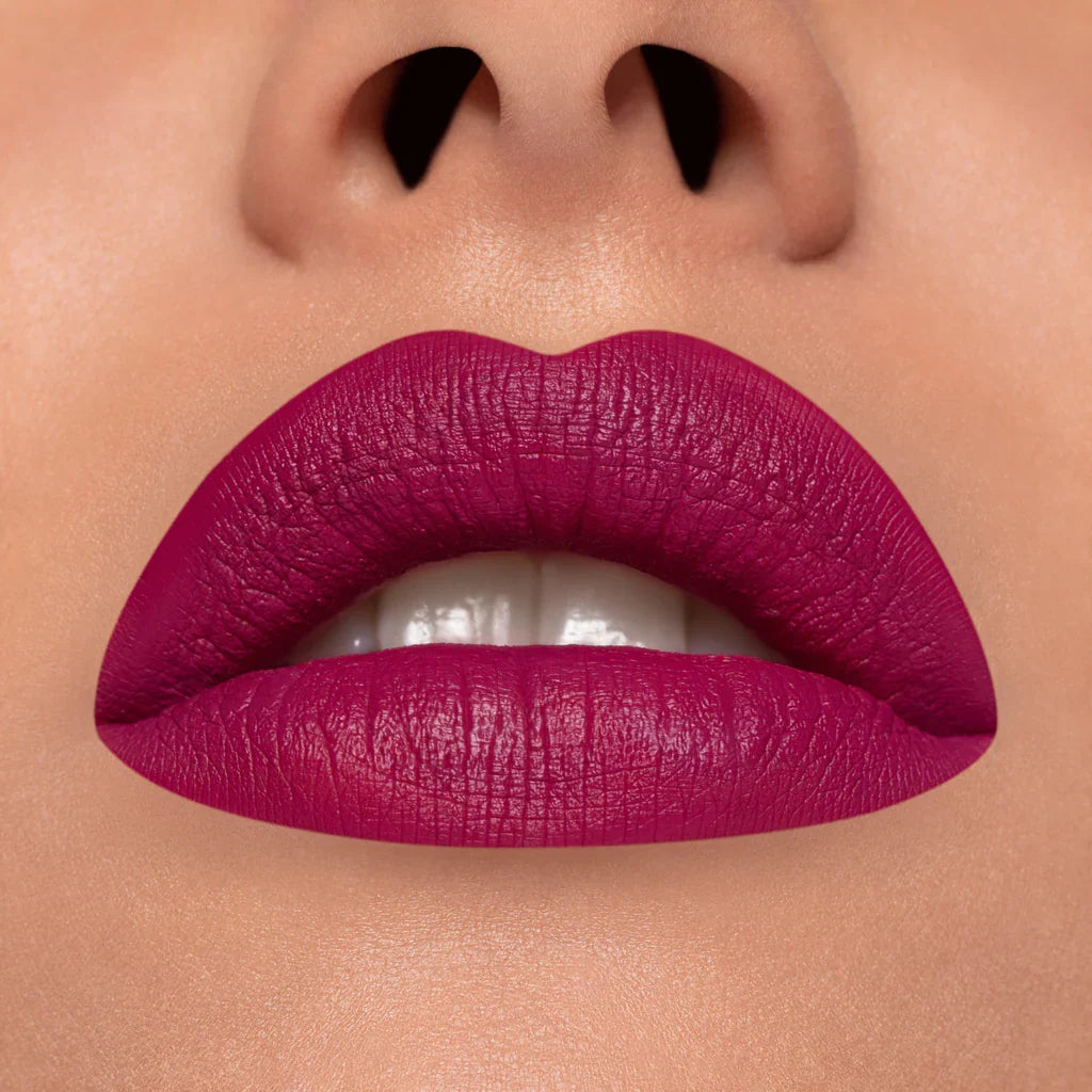 Rossetto liquido a lunga tenuta