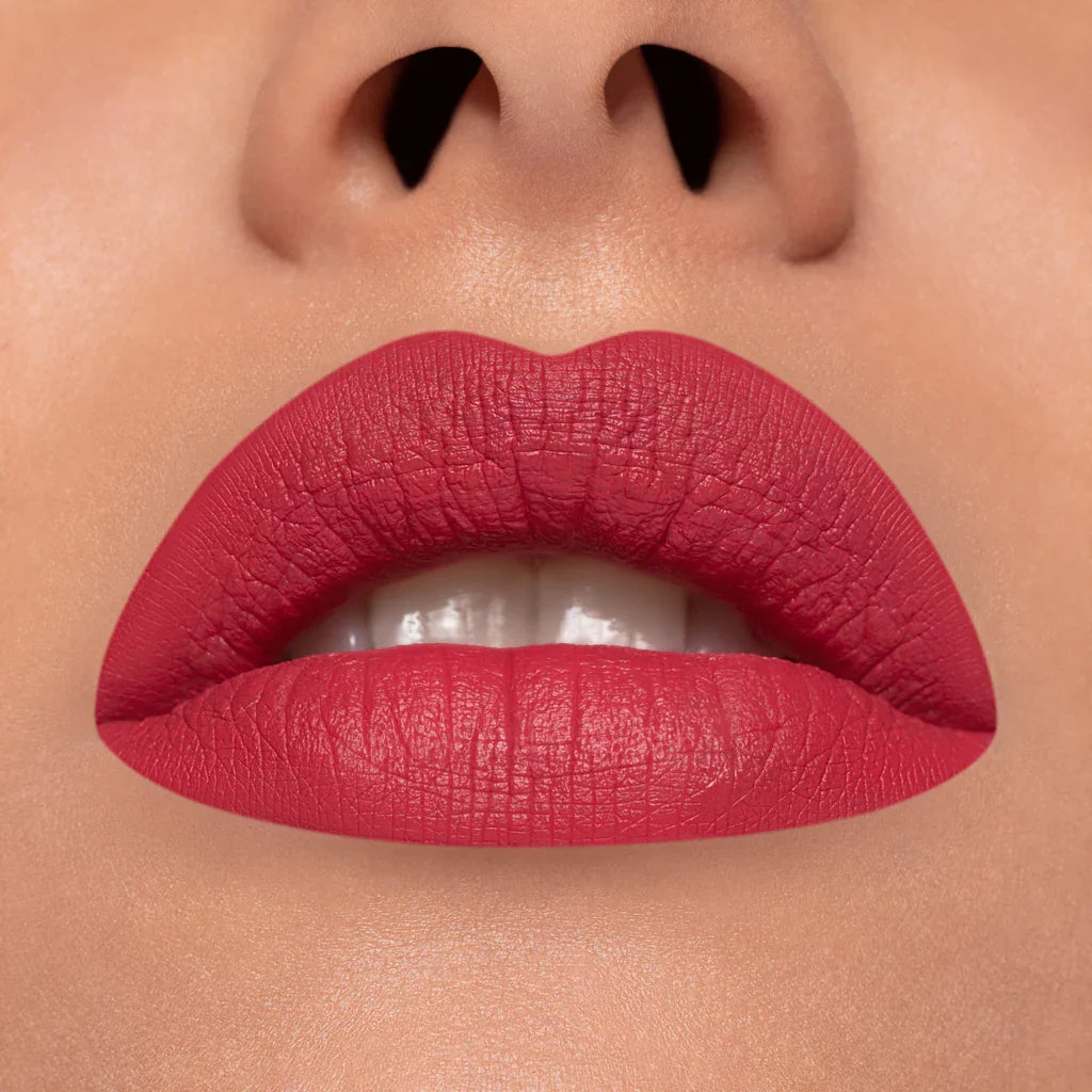 Rossetto liquido a lunga tenuta