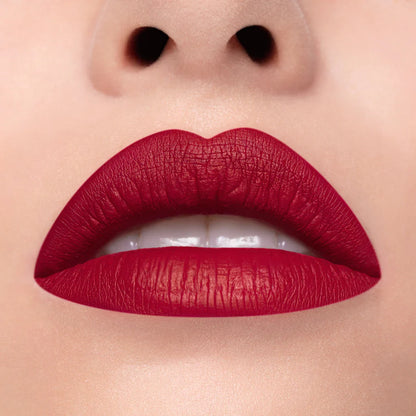Rossetto liquido a lunga tenuta