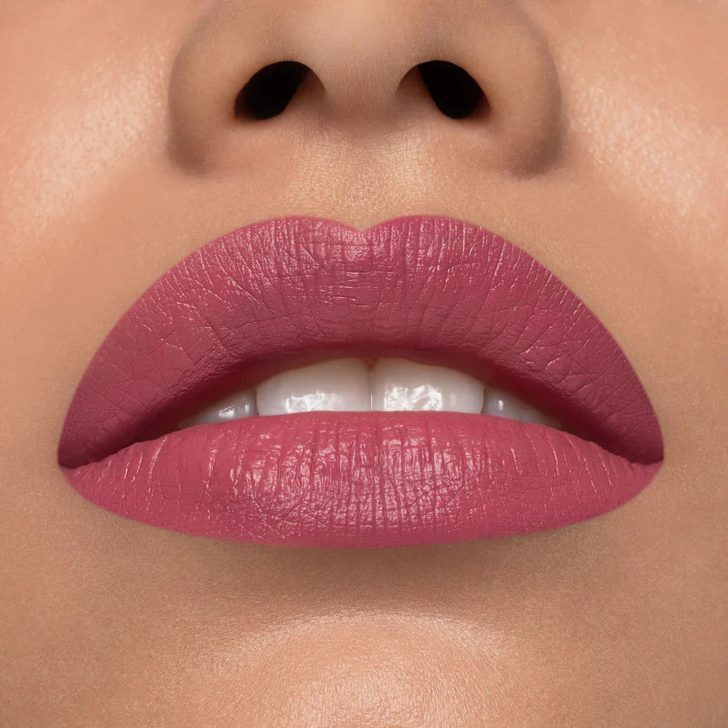 Rossetto liquido a lunga tenuta